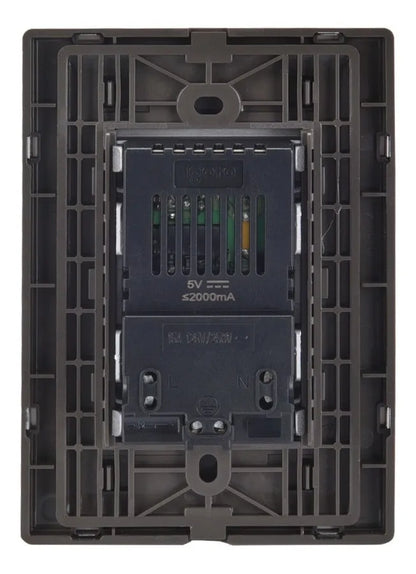 Placa Armada Con 2 Mecanismos De Toma Usb Y 1 Contacto Color Plata